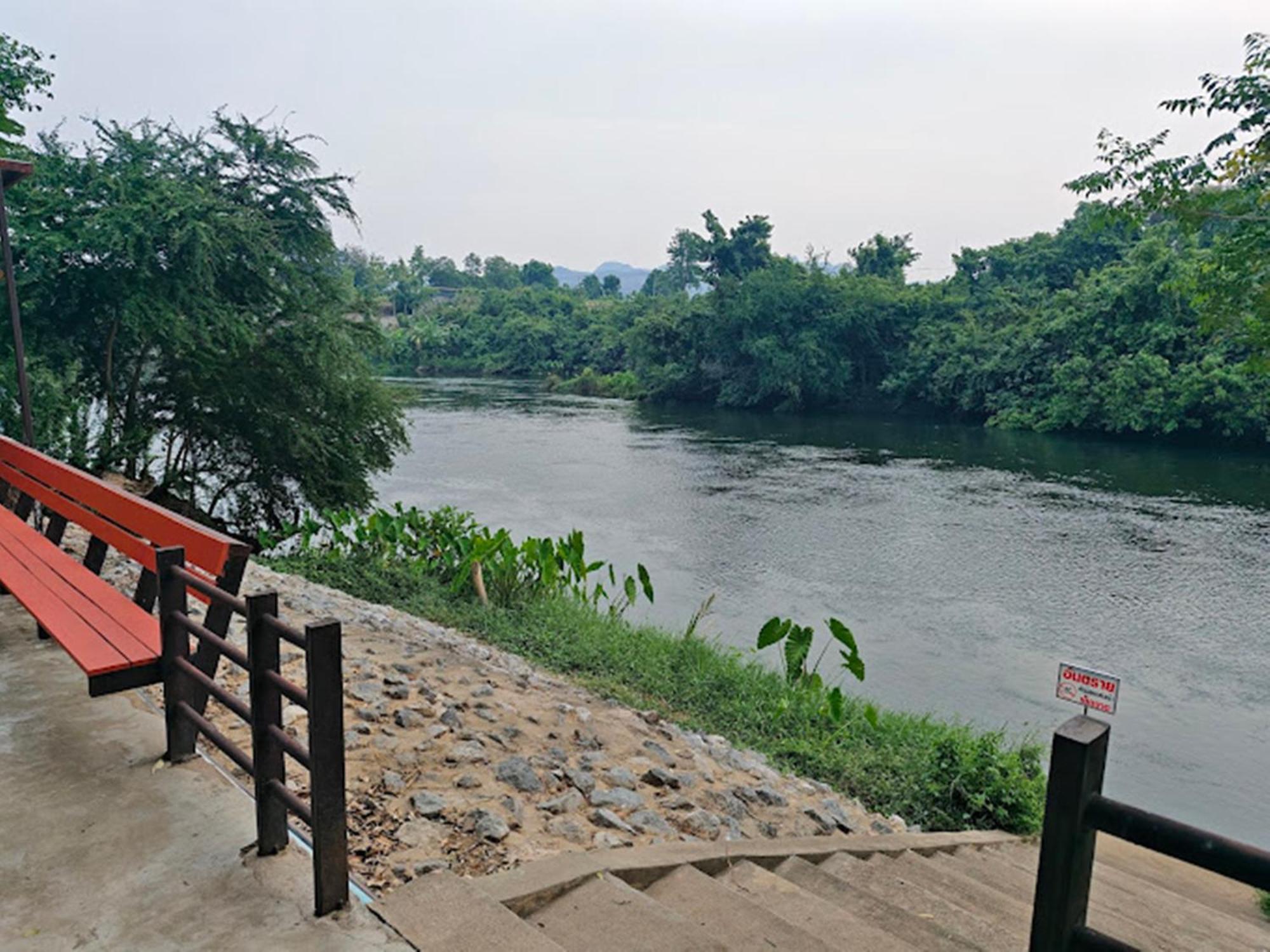 Aurora Resort Kanchanaburi City Exteriör bild