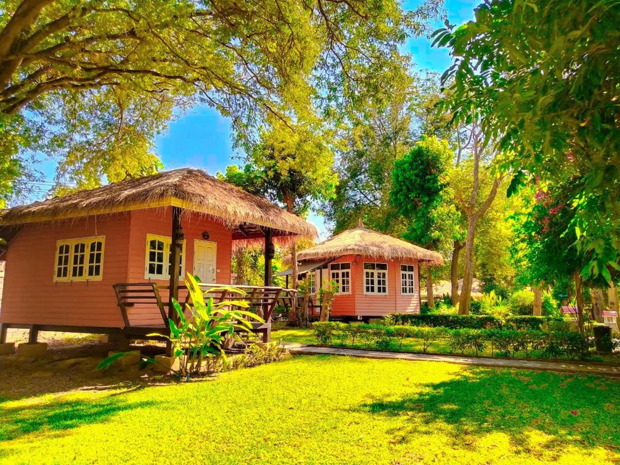 Aurora Resort Kanchanaburi City Exteriör bild