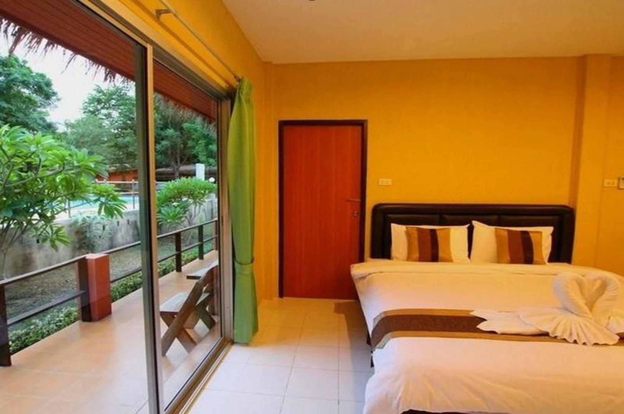 Aurora Resort Kanchanaburi City Exteriör bild