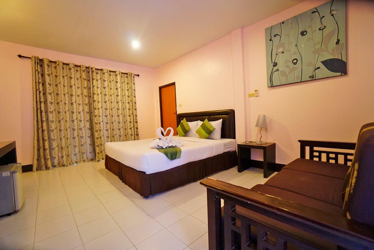 Aurora Resort Kanchanaburi City Rum bild